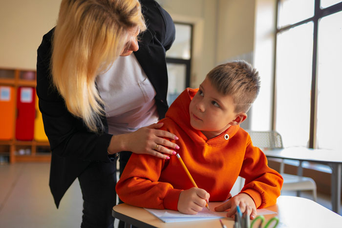 Capacitan a docentes y alumnos para acompañar a chicos con diabetes tipo 1 en las aulas