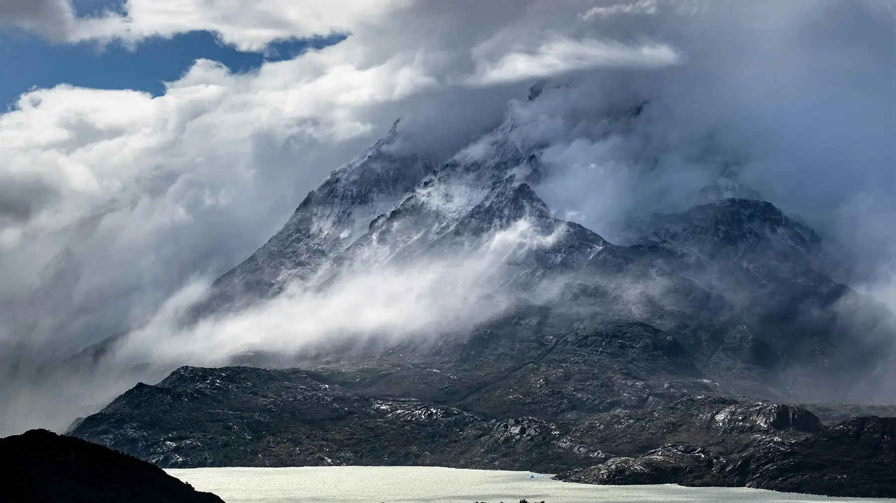Frío, viento y cielo nublado este viernes en Neuquén antes de una mejora parcial