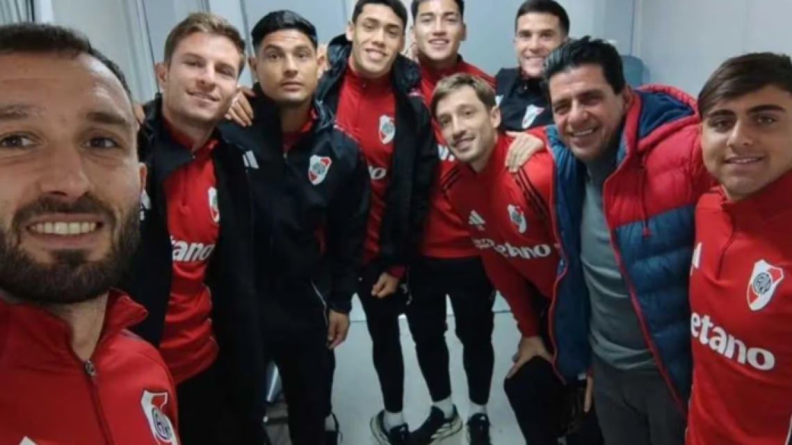 Bustos y Viña, los dos casos de River que el mercado no resolvió
