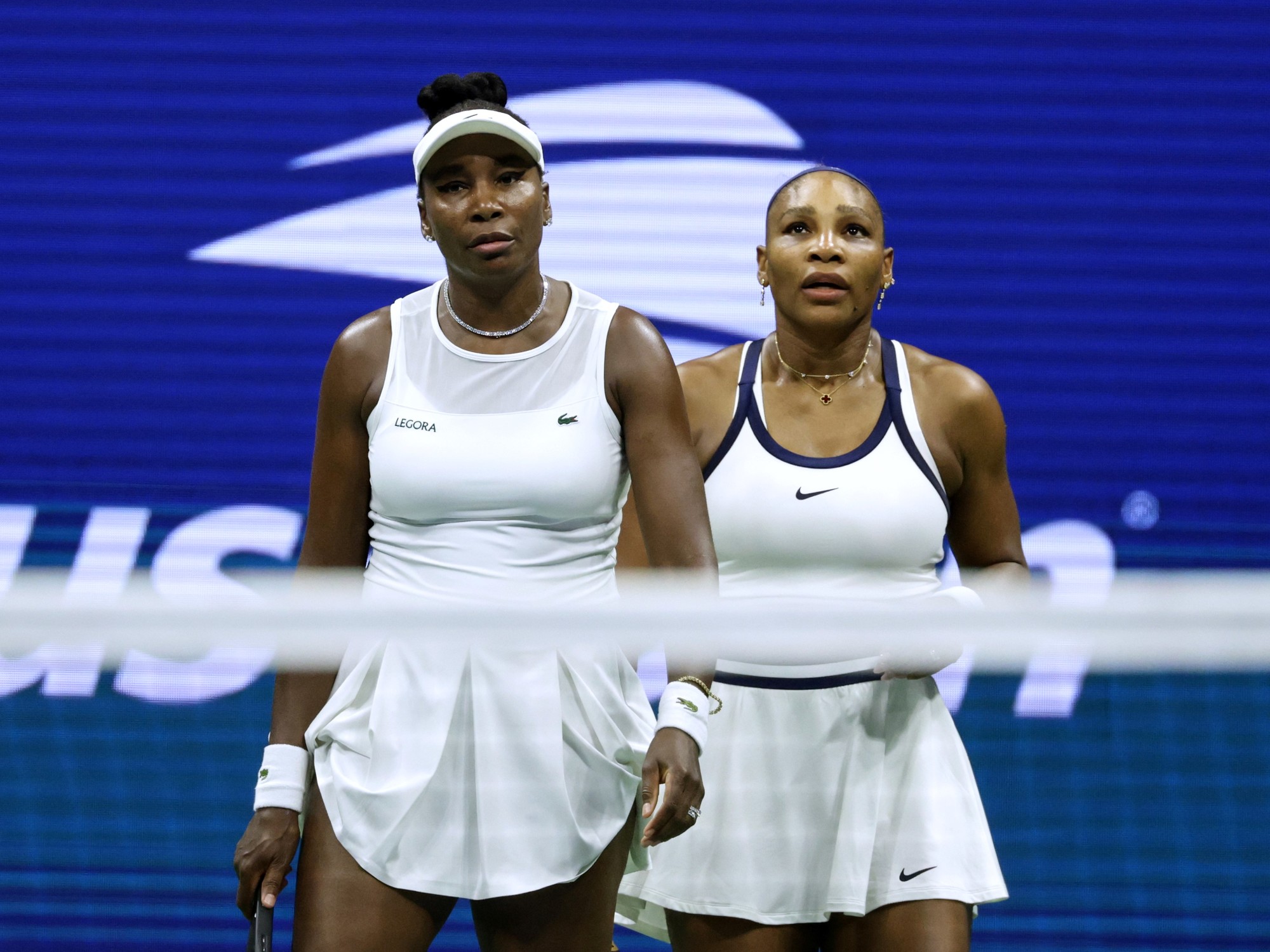 Serena y Venus Williams cayeron en primera ronda del dobles del US Open