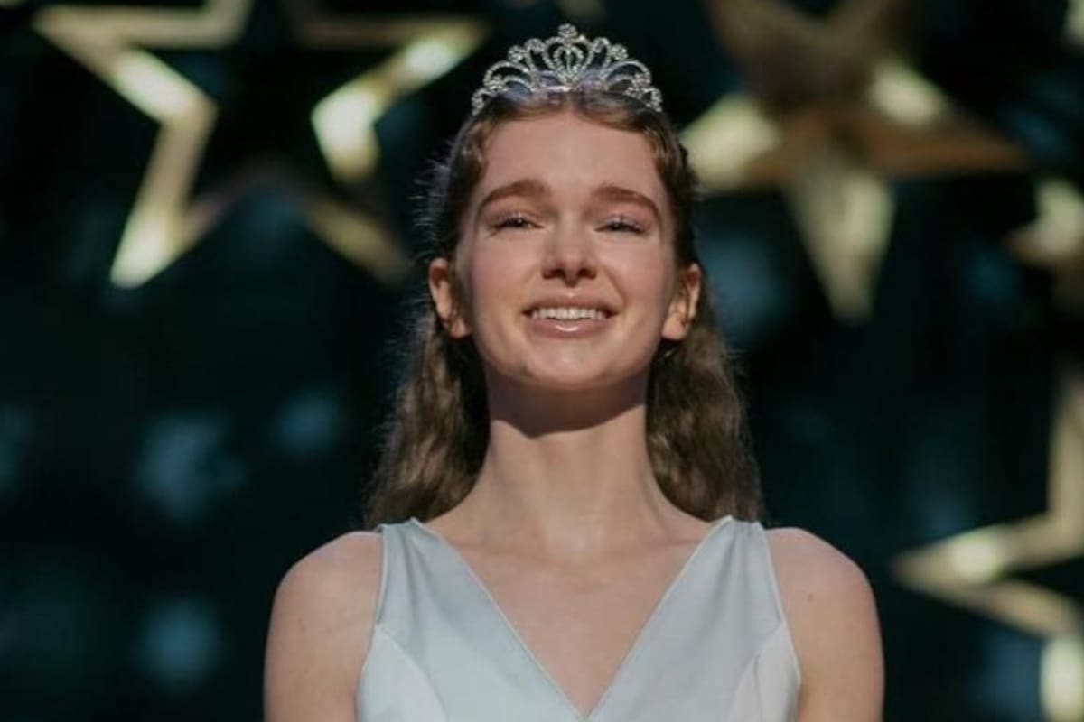 Carrie estrenó una serie de ocho episodios que incorpora el acoso en redes sociales