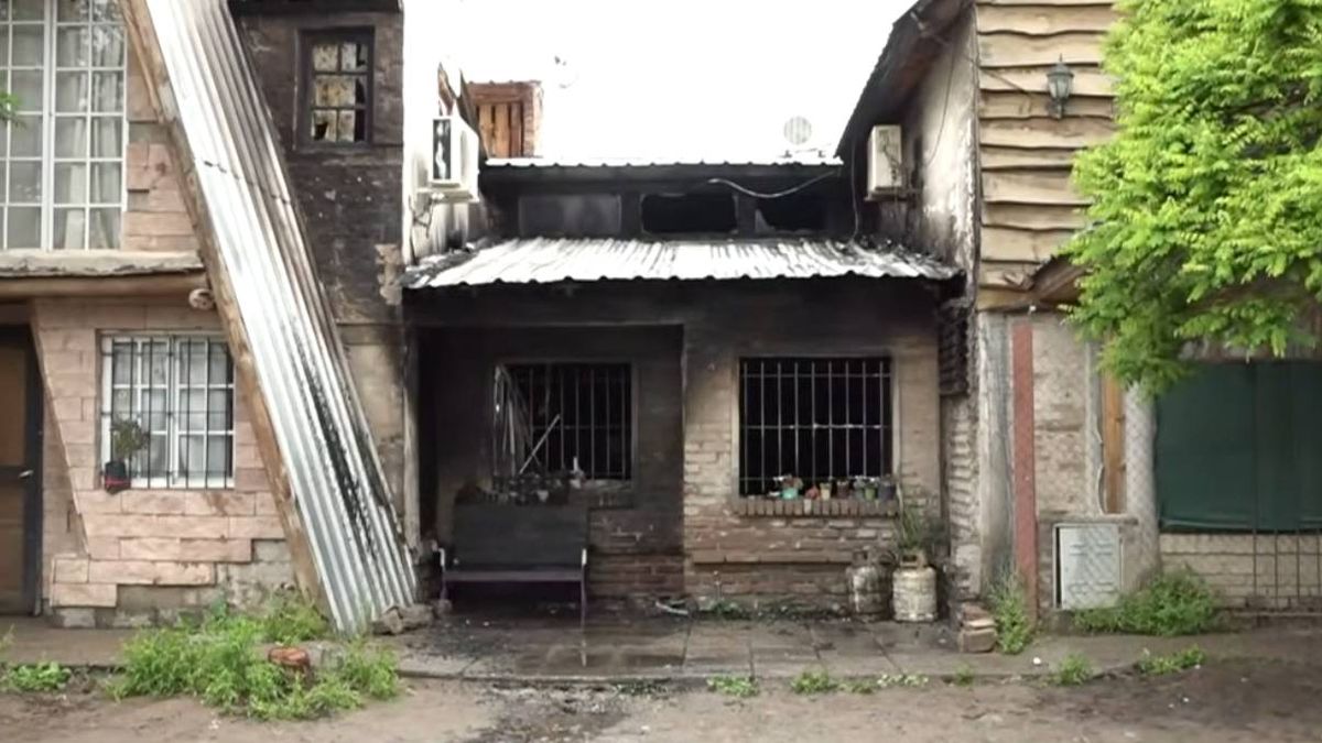 Incendio destruyó la planta baja de una casa en Neuquén; la familia salió ilesa